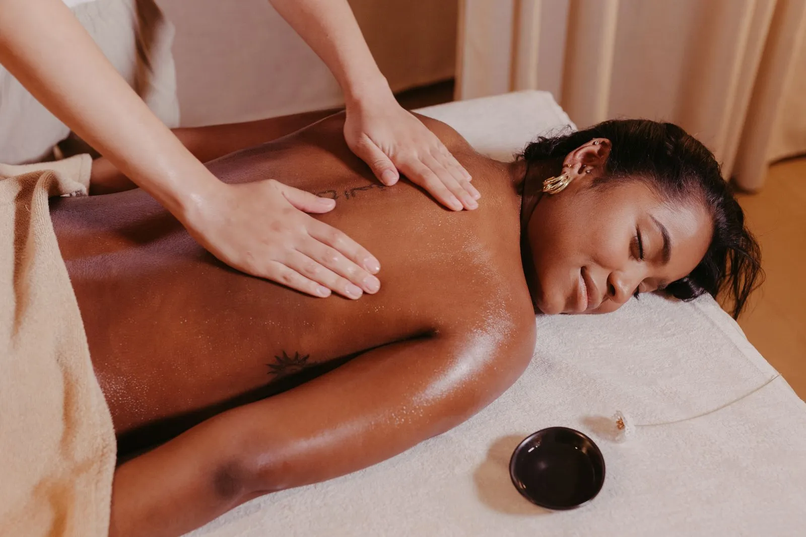 What to Expect at an Aromatherapy Spa